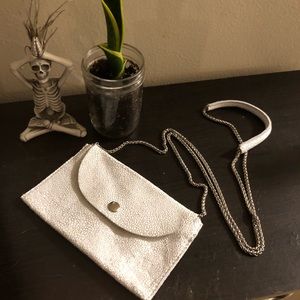 Speckled White Clutch ✨